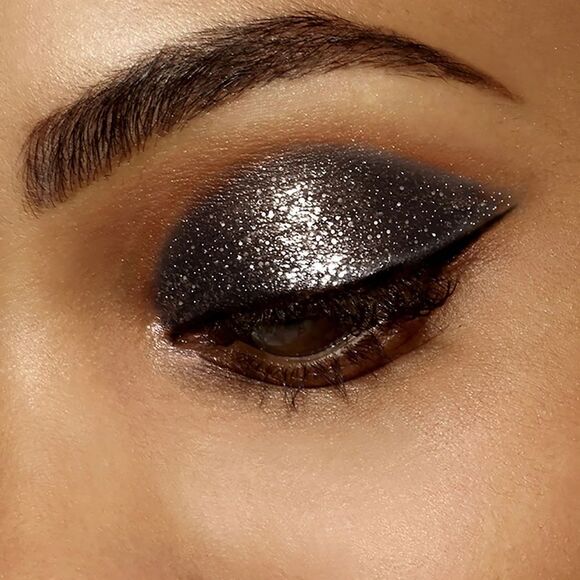 STILA Glitter & Glow Liquid Eye Shadow Size(oz): 0.153 fl. oz. /4.5 mL - Picture 5 of 11